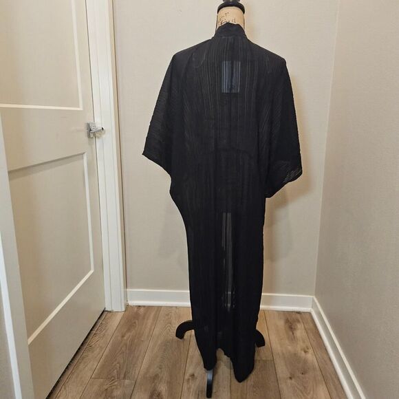 NWOT DR2 Black Sheer Pleated Cover Robe One Size - Picture 4 of 9